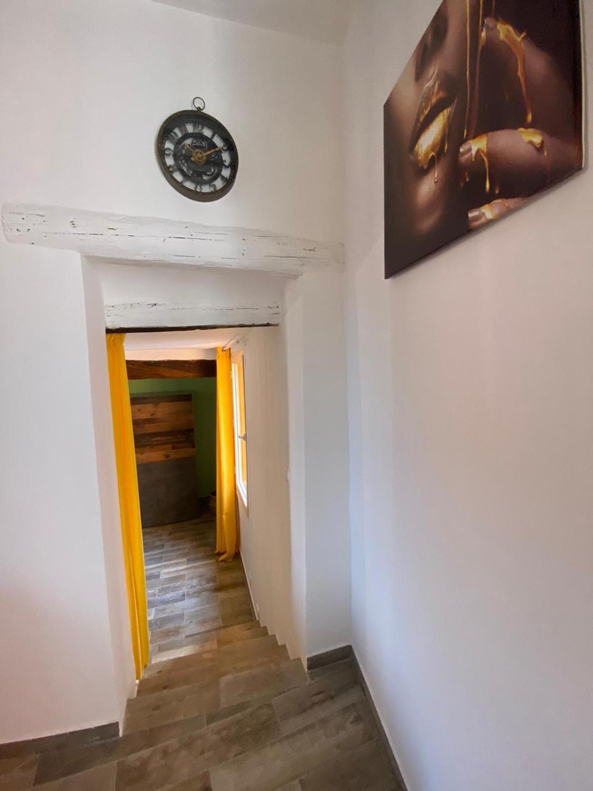 Appartement Coeur De Grasse Luaran gambar