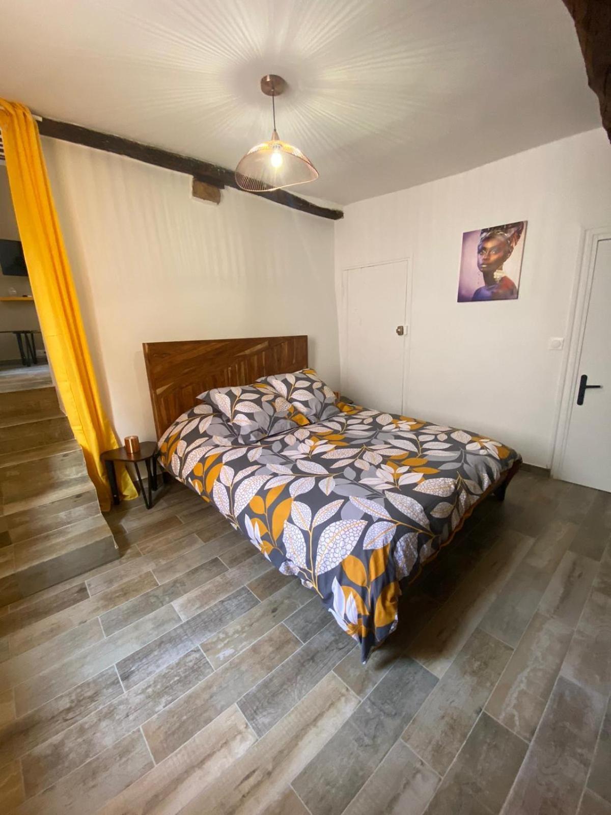 Appartement Coeur De Grasse Luaran gambar
